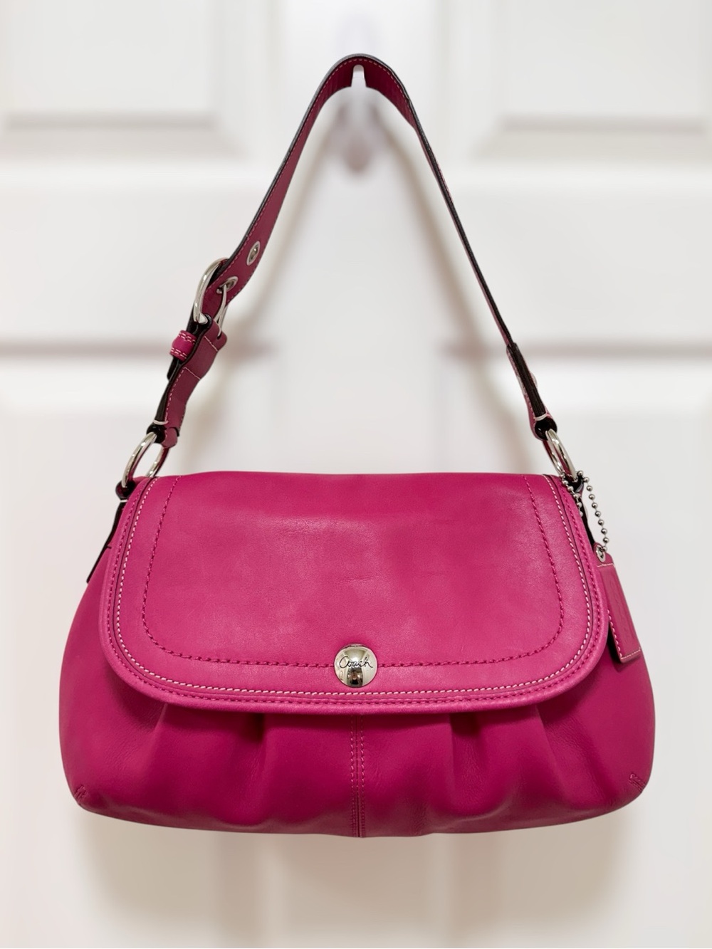 Coach Soho Pleated Shoulder Bag Hot Pink Glove Tanned Leather Like New